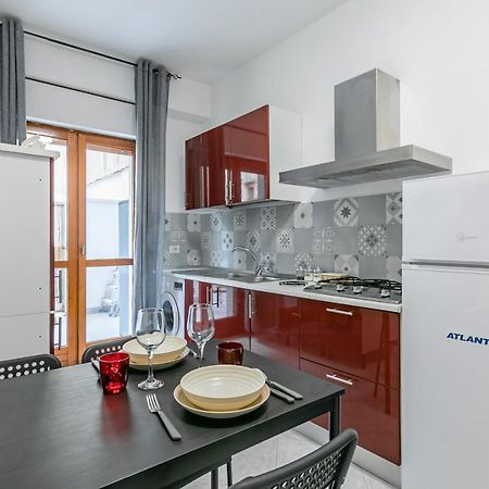 Villa Malfitano And Lolli Station Apt With Terrace Palermo Exterior foto